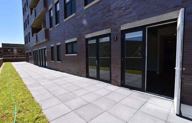 1 bed, 1 bath, 642 sqft, $3,160, Unit 3833-218