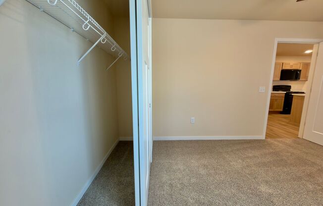 1 bed, 1 bath, 645 sqft, $1,379, Unit EC 4242-01