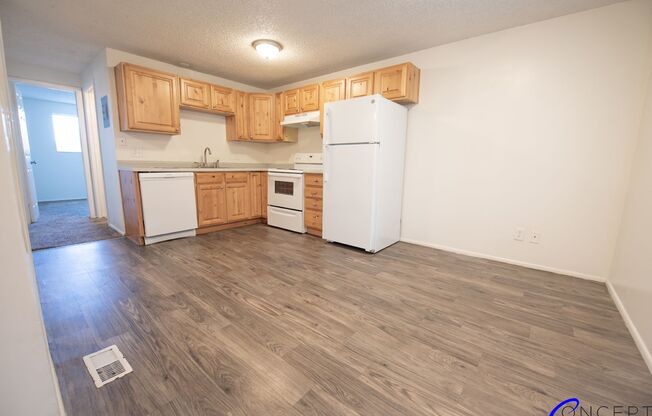 2 beds, 1 bath, 935 sqft, $1,299, Unit 25