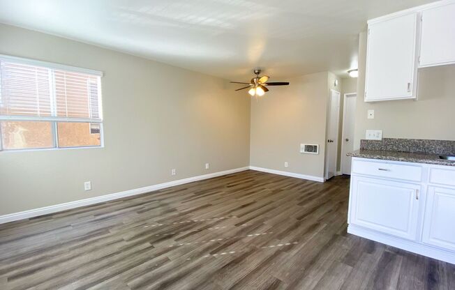 2 beds, 1 bath, $1,975, Unit 4966-02