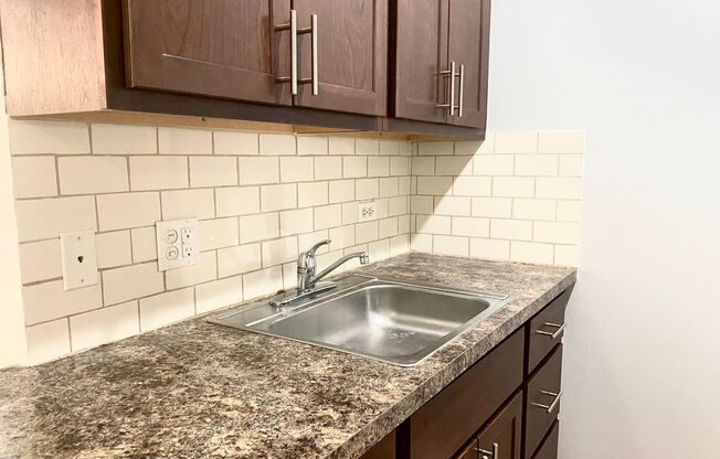 Studio, 1 bath, 375 sqft, $1,200, Unit 4241-105