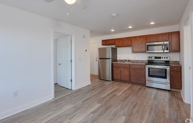 2 beds, 1 bath, $1,250, Unit 1200-304