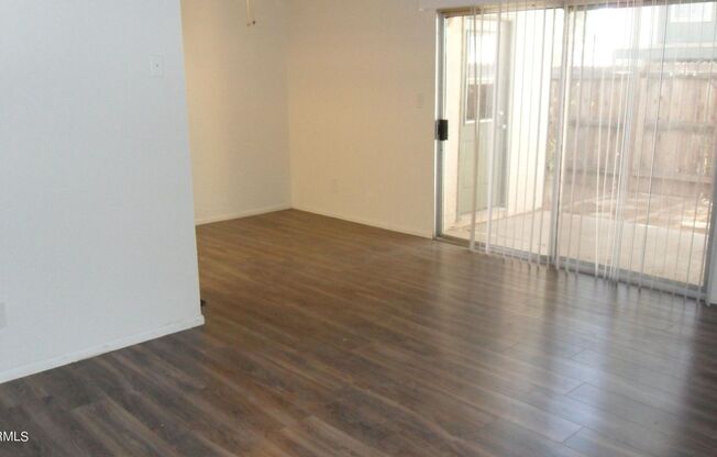 Townhome near GCC Affordable and Redone Interior!