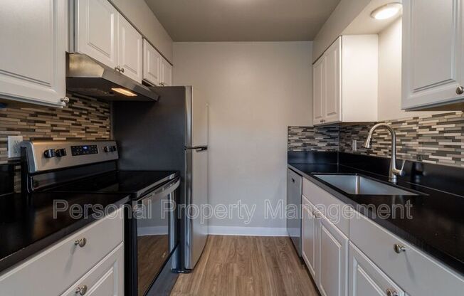 1008 NE 86 ST