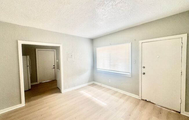 2 beds, 1 bath, 602 sqft, $890, Unit Unit 18