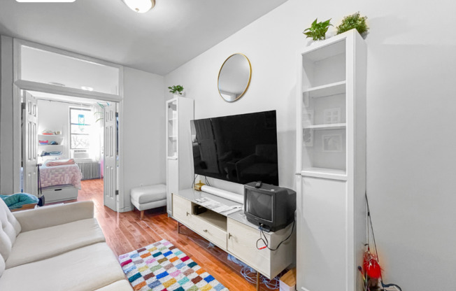 1380 DEKALB AVE