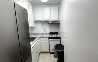 Studio, 1 bath, $3,300, Unit 824