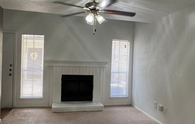 1 bed, 1.5 baths, 714 sqft, $930, Unit 03-017