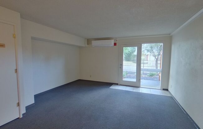 2 beds, 1 bath, $1,625, Unit 8