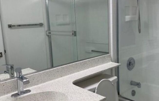 2 beds, 2 baths, $2,695, Unit 1