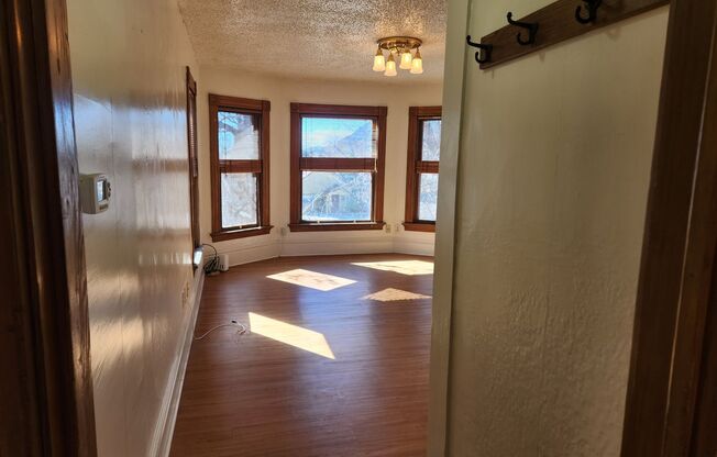 1 bed, 1 bath, 700 sqft, $1,050, Unit 716 EB 2