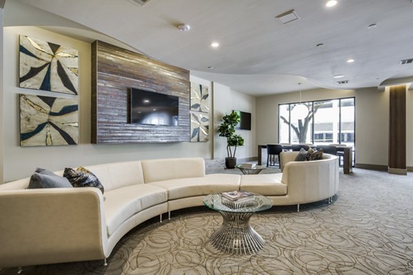 1414 Texas Downtown in Houston