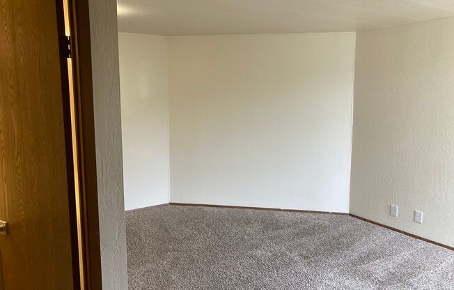 2 beds, 2 baths, 937 sqft, $2,145, Unit 404