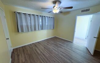 3 beds, 2 baths, $1,650