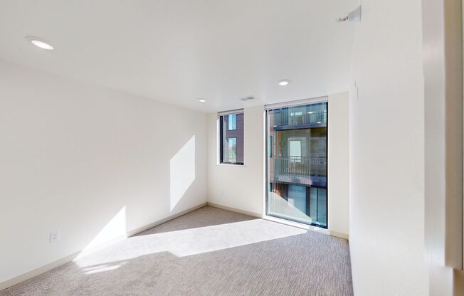3 beds, 2 baths, 1,111 sqft, $1,440, Unit 6009 - 304
