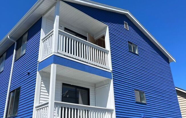 519 N 105 ST