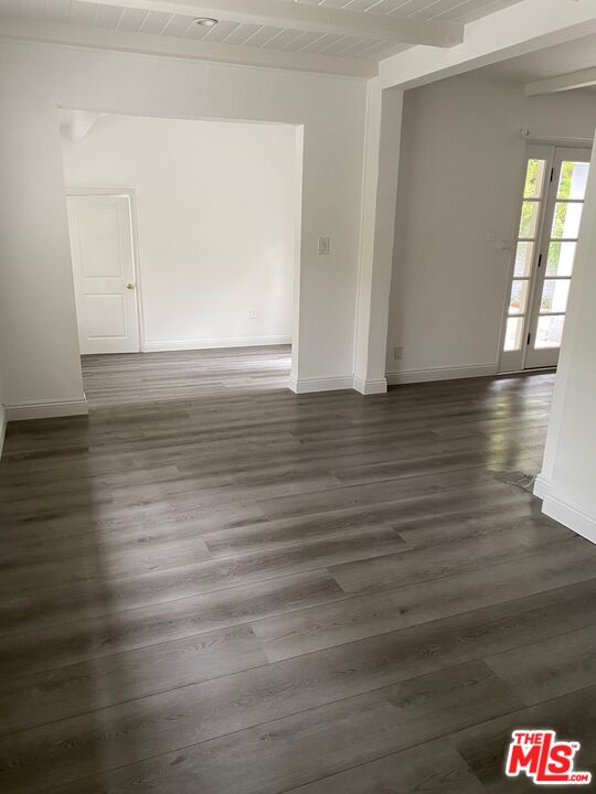 1712 BENEDICT CYN DR