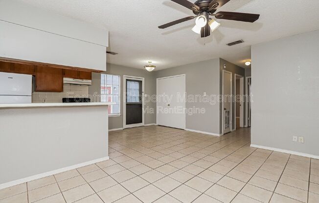 820 W OLMOS