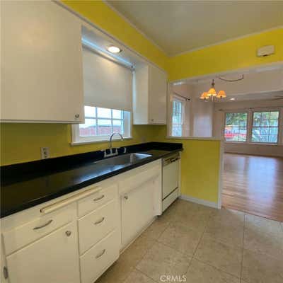 2 beds, 1 bath, 926 sqft, $3,200