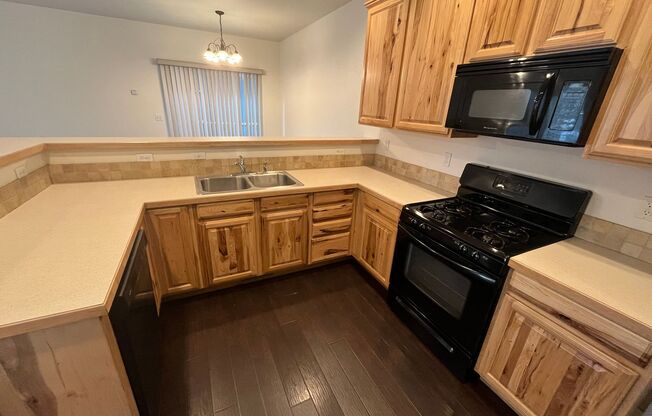 3 Bed/2.5 Bath Single Family Home Close to the Old Mill