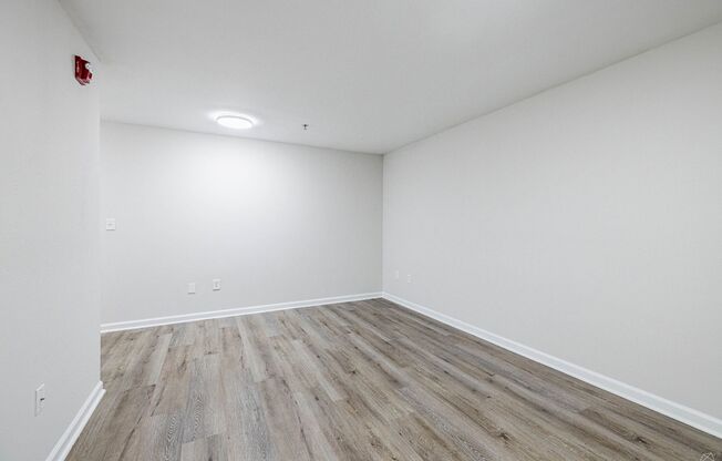 2 beds, 2 baths, 933 sqft, $1,685, Unit C-133