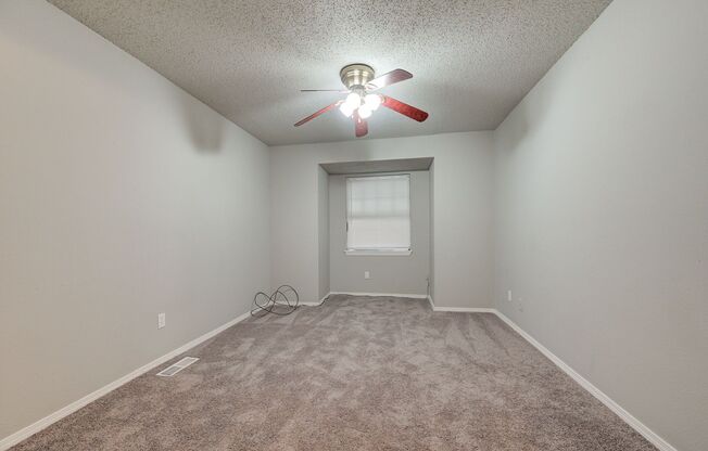 2 beds, 2.5 baths, $950, Unit UNIT 132