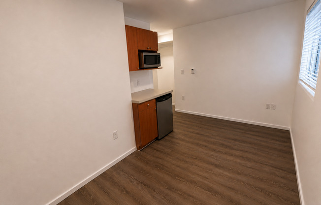 Studio, 1 bath, 189 sqft, $1,275, Unit 3301