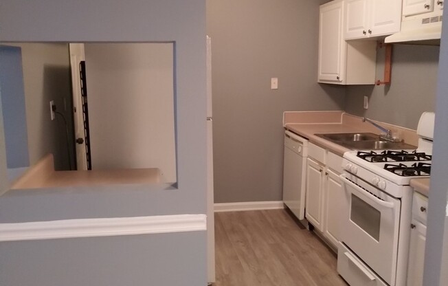 2 beds, 1 bath, $1,150