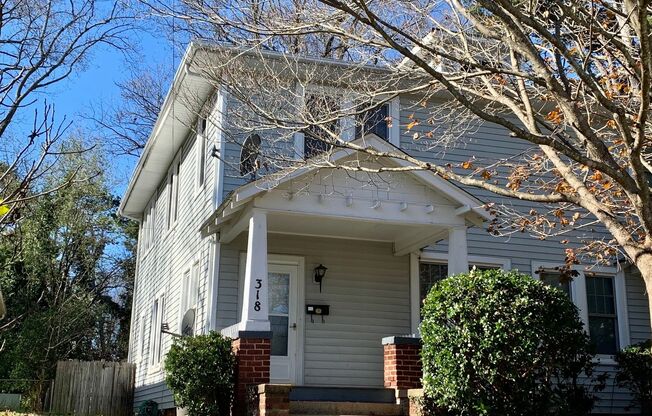 3 Bedroom Townhouse Located Near Baptist Hospital and Salem Pkwy