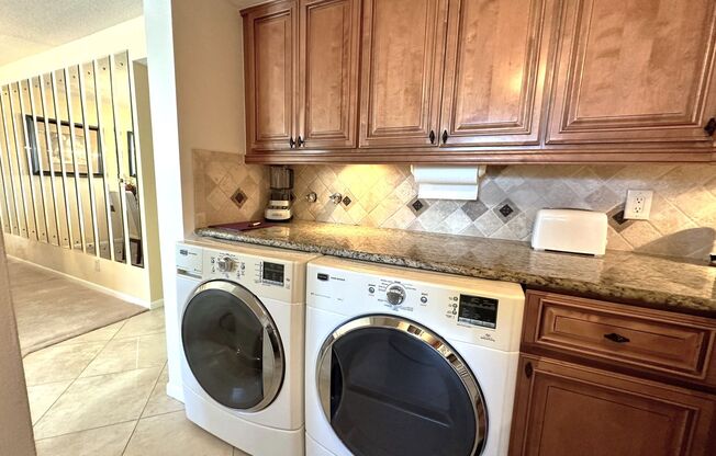 2 beds, 2 baths, $3,500, Unit #311