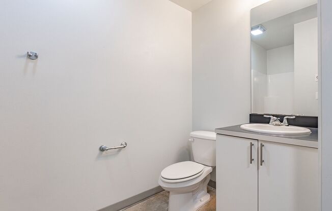 Studio, 1 bath, 154 sqft, $795, Unit 015