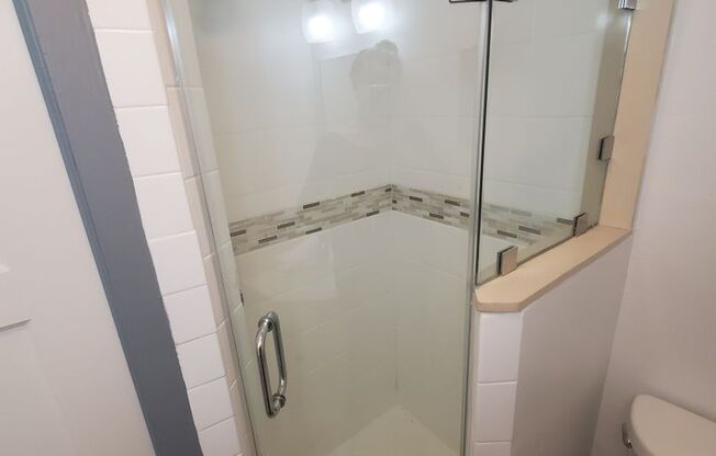 Studio, 1 bath, $1,375, Unit 06