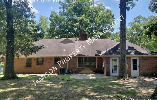 814 PINEBOROUGH RD