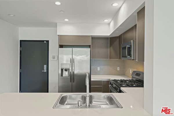 1 bed, 1 bath, 647 sqft, $2,695, Unit 415