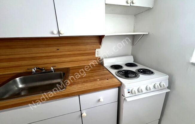 2 beds, 1 bath, 750 sqft, $1,650, Unit 5300-18