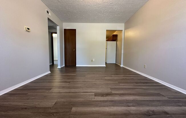 2 beds, 1 bath, $950, Unit 3