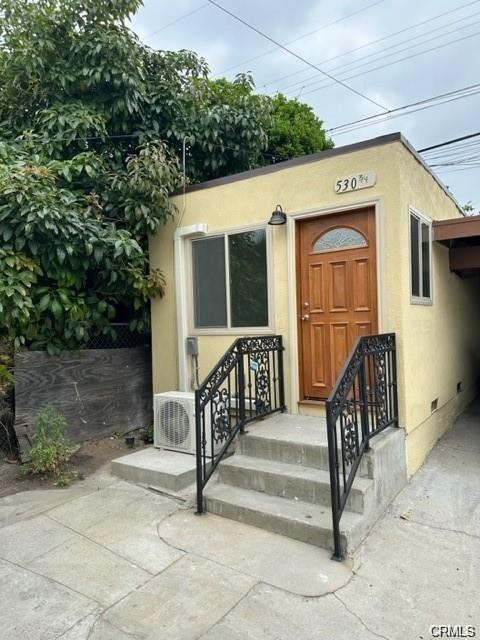 Studio, 1 bath, 300 sqft, $1,500