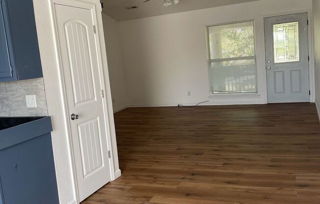 2 bedroom, 1 bathroom apartment in Kirbyville, MO