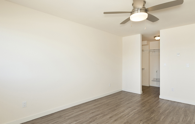 2 beds, 2 baths, 930 sqft, $3,845, Unit 406