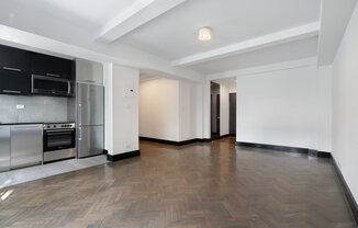25 MONROE PL