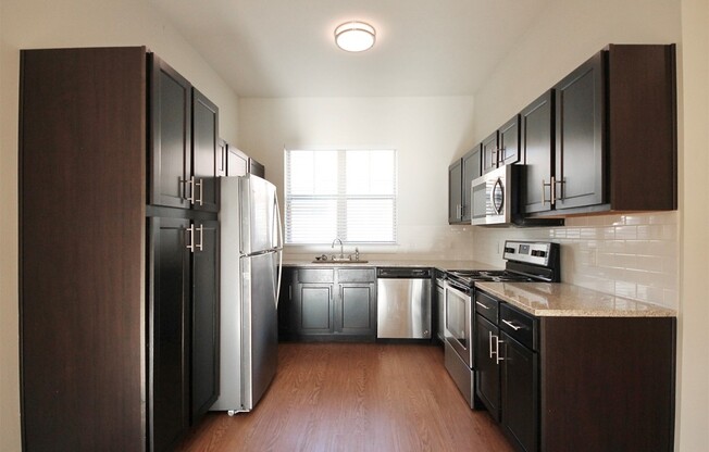 2400 Louis Henna Blvd #303