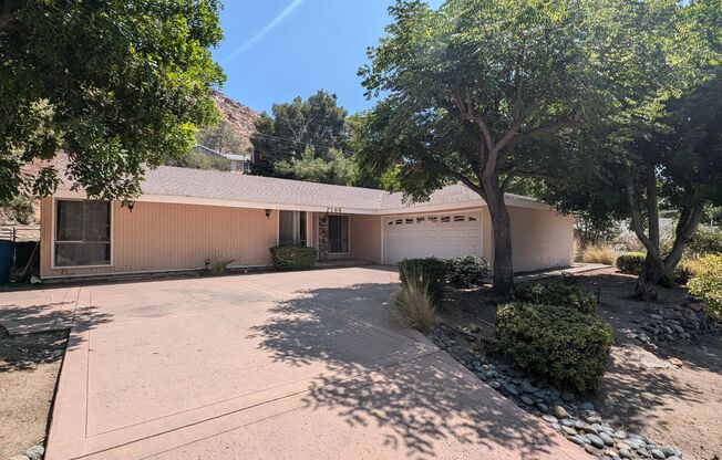 Single Level home near UCR available for Rent