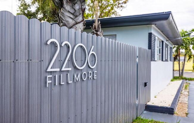 2206 FILLMORE ST