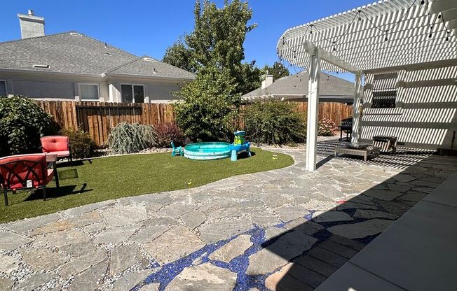 3 beds, 2 baths, $2,950