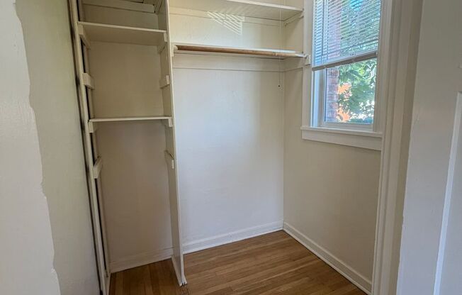 1 bed, 1 bath, 460 sqft, $1,250, Unit 209