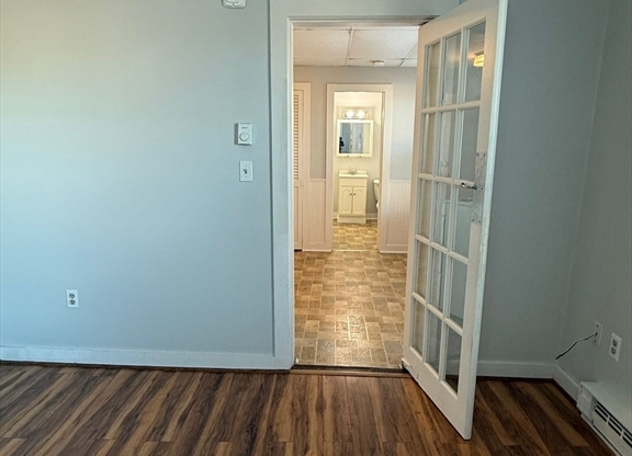 1 bed, 1 bath, $1,500, Unit 4