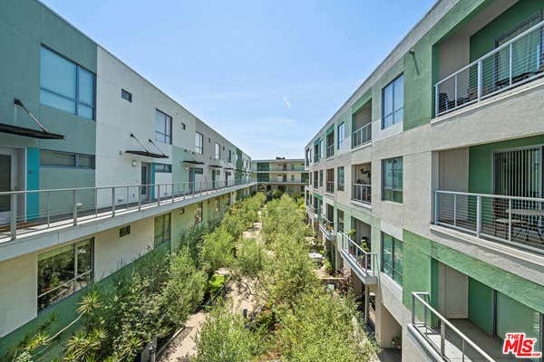 2 beds, 3 baths, 1,565 sqft, $4,750, Unit UNIT 125