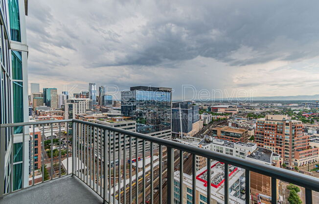 1 bed, 1 bath, 669 sqft, $2,300, Unit 2107