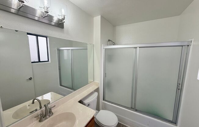 1 bed, 1 bath, $1,695, Unit 105