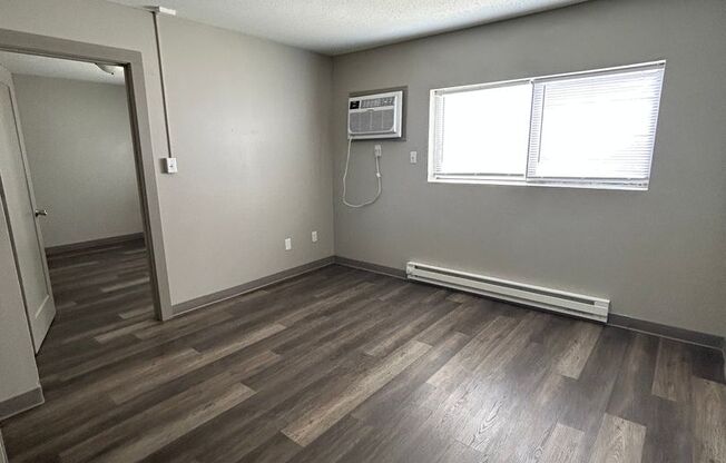 1 bed, 1 bath, 680 sqft, $750, Unit 112